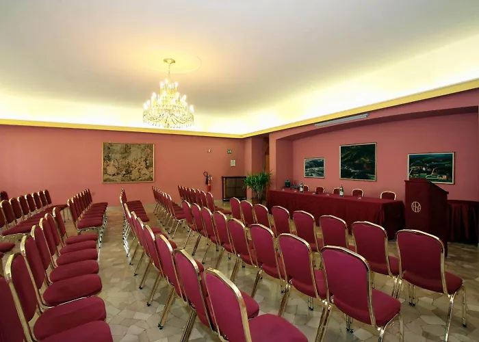 Hotel De Paris